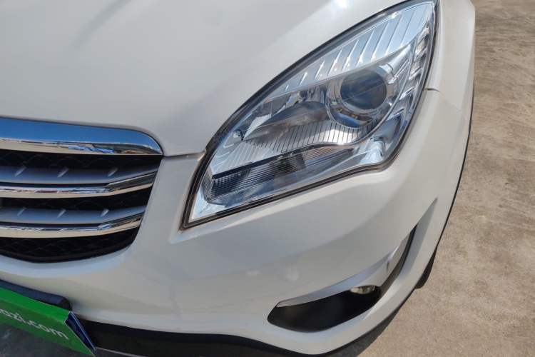 Used Changan CS35 2016 1.6L Automatic Luxury Model China V Standard
