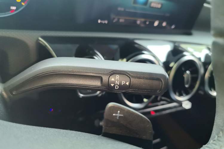 Used Mercedes-Benz A-Class 2022 Restyled A 180 L Sport Sedan Gear Lever