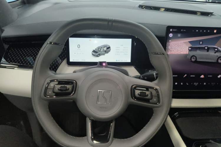 Used Zeekr 009 2024 Six-Seat Executive Version 4WD 108 kWh