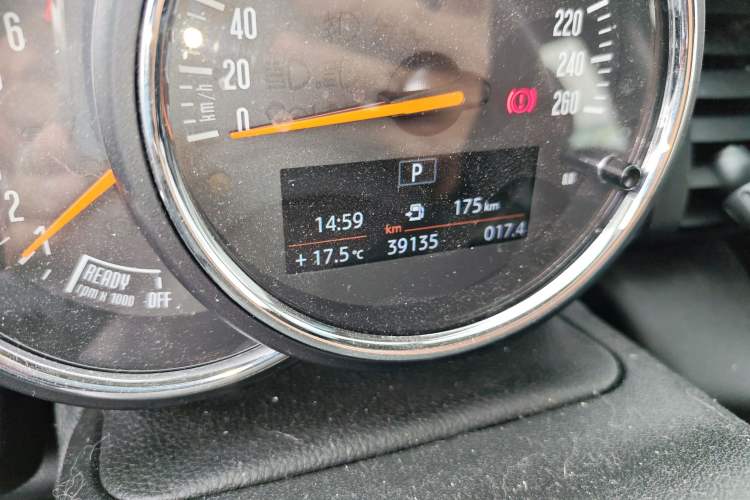 Used MINI 2019 1.5T COOPER Artist