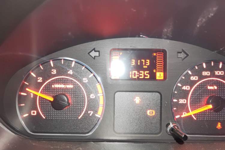 Used Wuling Hongguang V 2022 1.5L Jingqu Edition Electric-Assist LAR
