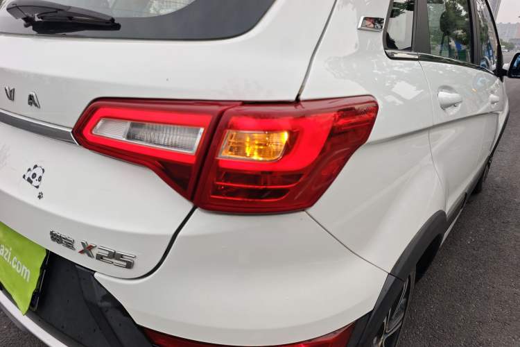 Used BAIC Senova X25 2015 1.5L Automatic Elite Model
