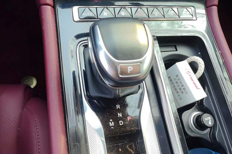 Used Hongqi H5 2024 1.5T DCT Smart Connect Flagship Edition