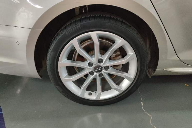 Used Audi A4L 2019 40 TFSI Fashion Version China V
