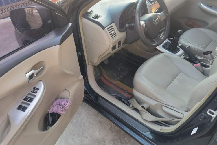 Used Toyota Corolla 2012 Luxurious Edition 1.6L Manual GL