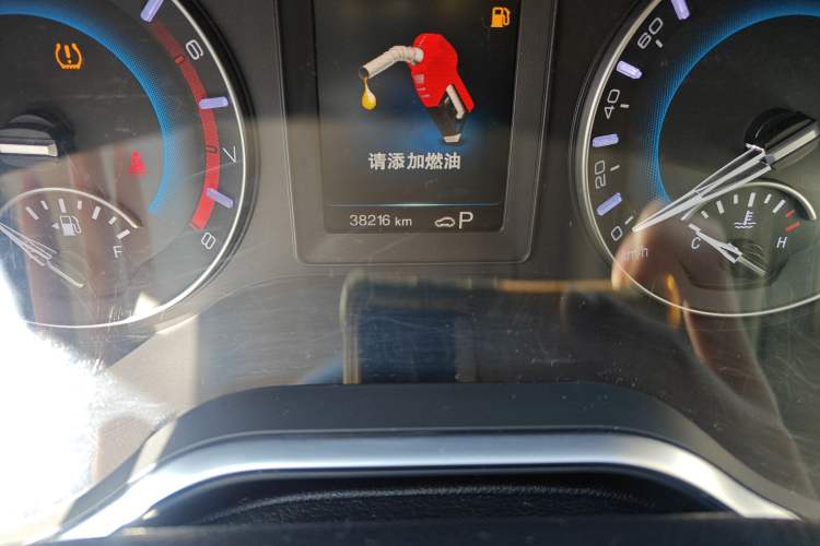 Used Haval H2 2018 Chuanxiang Edition Blue Badge 1.5T Dual-Clutch Two-Wheel Drive Fashionable Model