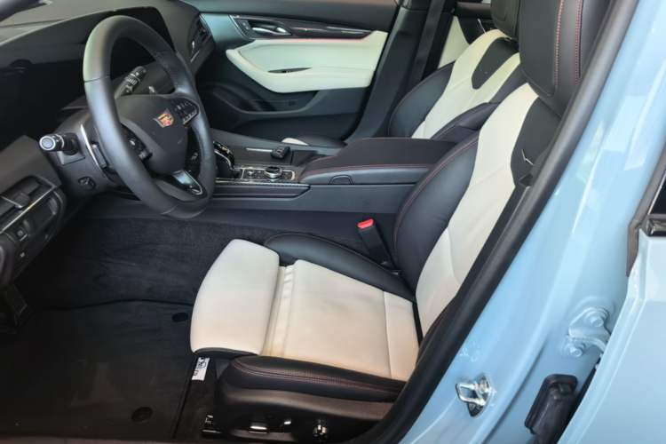 Used Cadillac CT5 2025 28T Track Performance Edition + Peak Track Optional Package
