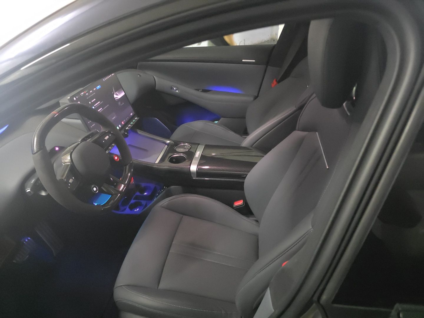 Xiaomi Auto YU7 2025 Ultra-Long Range High-Performance All-Wheel-Drive Max Edition — снимка 15