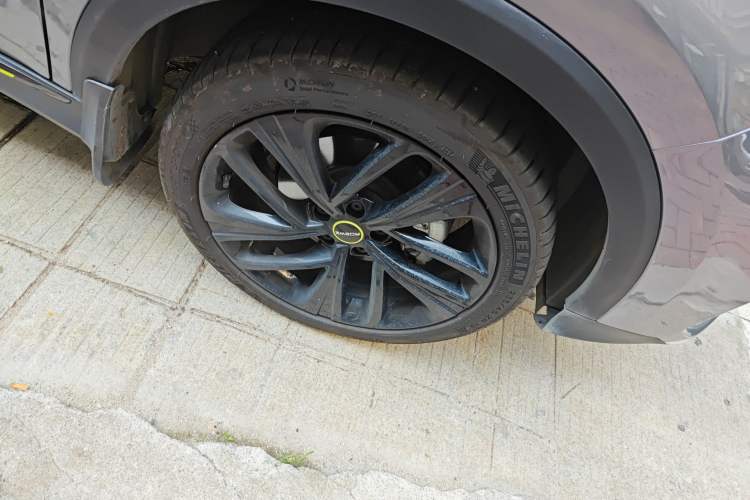 Used Roewe RX5 New Energy 2020 ePLUS National Trend Ronglin Luxury Edition Right Front Wheel Hub