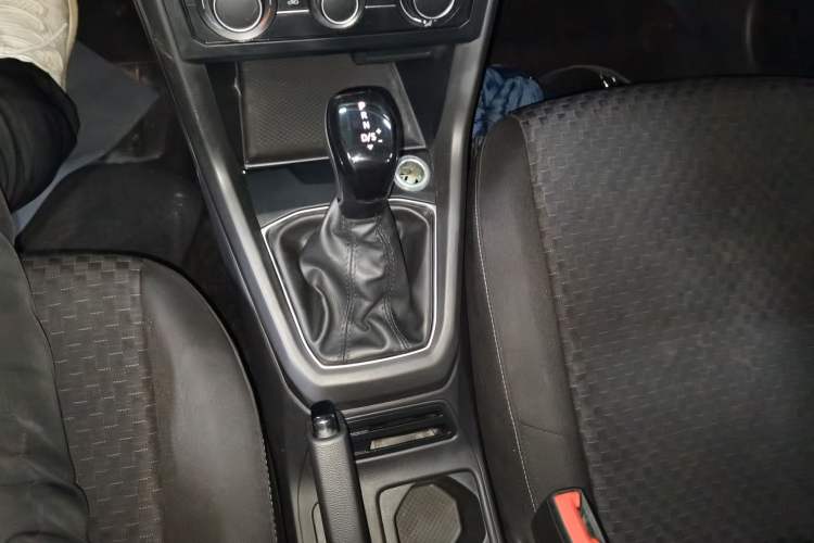 Used Volkswagen Tacqua 2020 1.5L Automatic Shang
