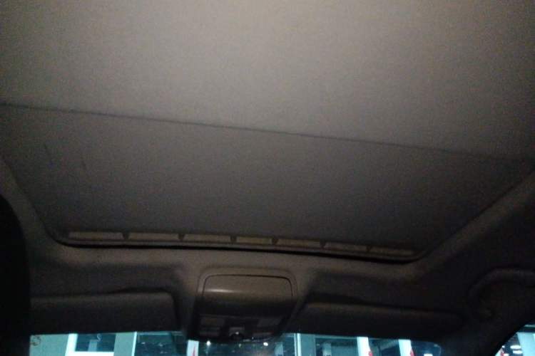 Used Volkswagen Sagitar 2014 Revised Version 1.6L Automatic Comfort Edition Headliner