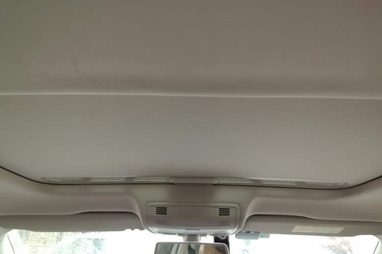 Used Volkswagen Bora 2020 1.5L Automatic Elite Version Headliner