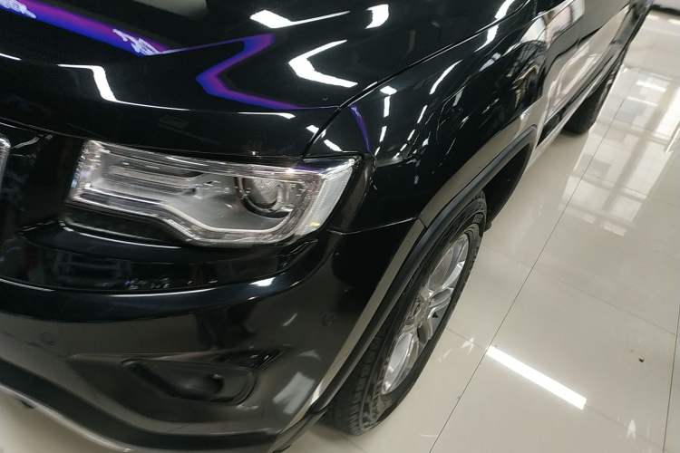 Used Jeep Grand Cherokee 2015 3.0L Comfort Navigation Edition