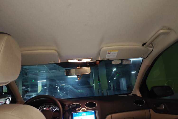 Used Ford Focus 2013 Sedan Classic 1.8L Automatic Base Model Headliner