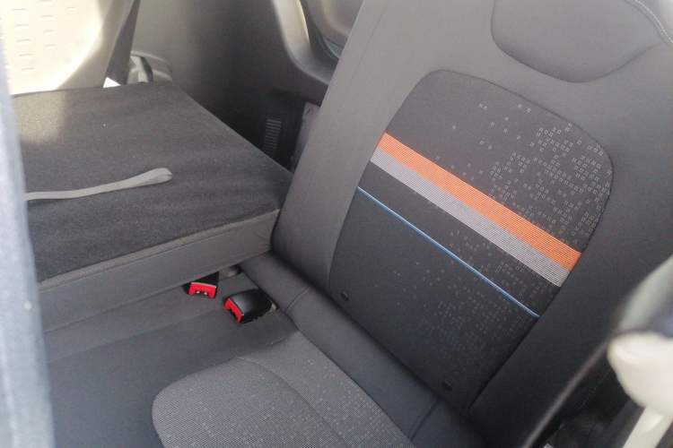 Used Wuling Hongguang MINIEV 2020 Freedom Version Lithium Iron Phosphate Left Rear Seat