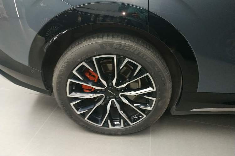 Used Zeekr 7X 2025 75 kWh Rear-Wheel Drive Intelligent Driving Version
