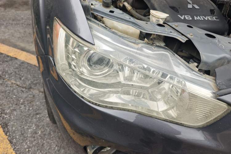 Used Mitsubishi Outlander 2010 Kijang 3.0 Luxury Edition