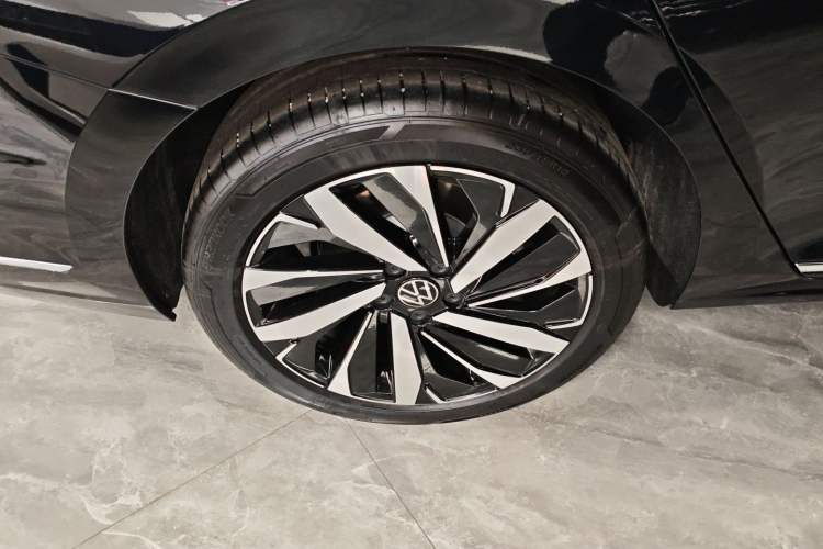 Used Volkswagen Passat 2026 Model, Outstanding 380TSI Longteng Edition