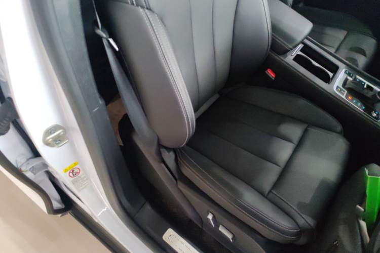 Used BYD Tang 2019 2.0T Automatic SmartConnect Luxury 7-Seater China VI Standard
