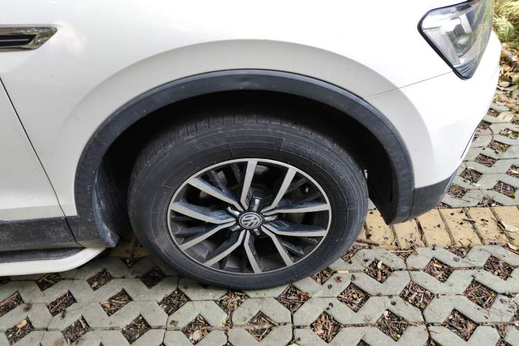 Used Volkswagen Tiguan L 2018 Facelift 330TSI Automatic Two-Wheel Drive Luxury Edition
