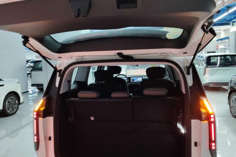 Used SAIC MAXUS Dajia 7 2024 Revised Version Super Hybrid Long-Range Edition Enjoyment Version
