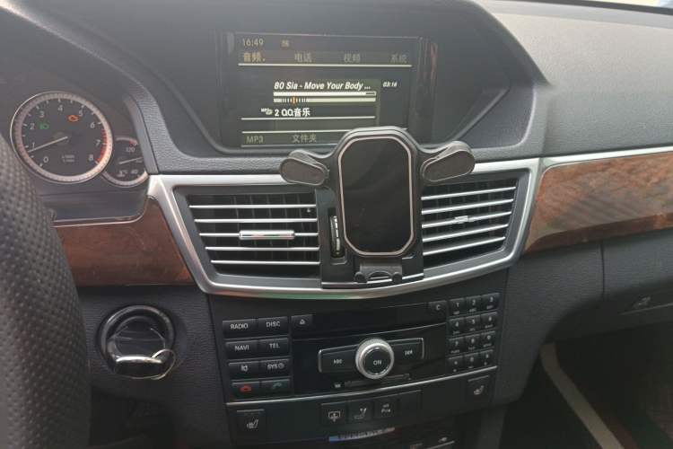 Used Mercedes-Benz E-Class 2011 E 200 L CGI Elegant Model
