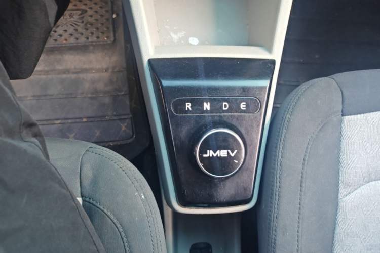 Used JMEV Xiao Qilin 2023 Joyful Edition 201km Comfort Model Gear Lever