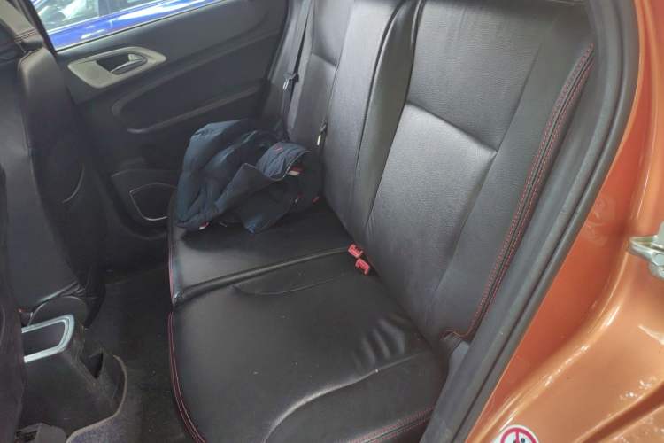 Used Brilliance V3 2015 1.5T Manual Urban Model Left Rear Seat