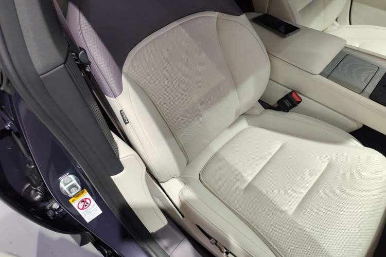 Used Avatr 12 2025 Max Extended-Range Edition
