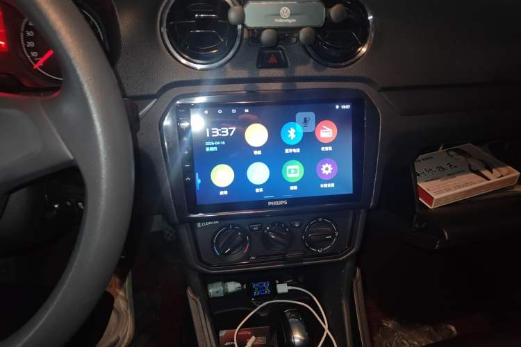 Used Volkswagen Jetta 2017 1.5L Automatic Fashion Model Audio And AC Panel