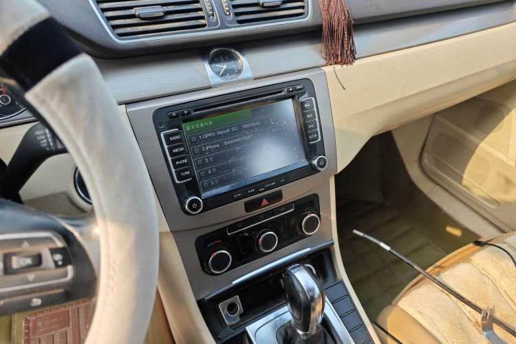 Used Volkswagen Magotan 2012 Revised Version 1.8TSI Leading Edition