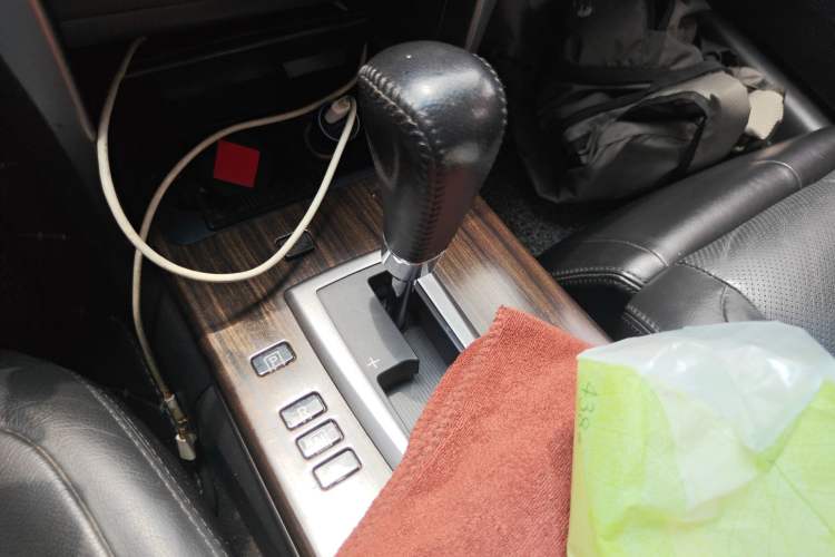 Used Nissan Teana 2012 2.5L XV VIP Cloud Security Edition Gear Lever