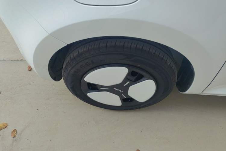 Used CHANGAN NEVO Lumin 2024 130km Qingyue Version Left Front Wheel Hub