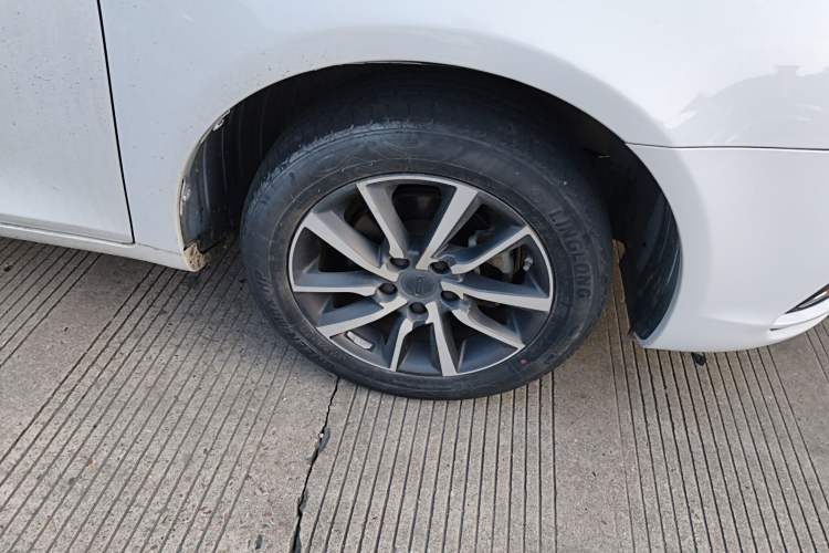 Used Geely Auto Emgrand 2019 Leading Edition 1.5L Manual Upward Asian Games Edition China VI