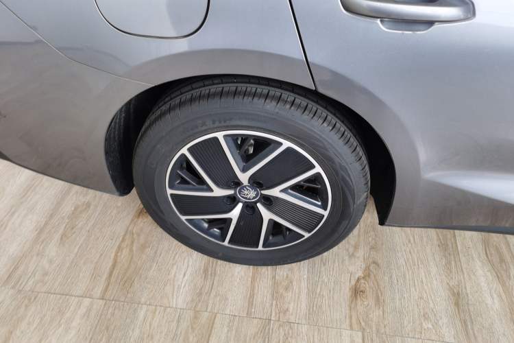 Used BYD Qin L 2025 DM-i Smart Drive 120KM Superior Model