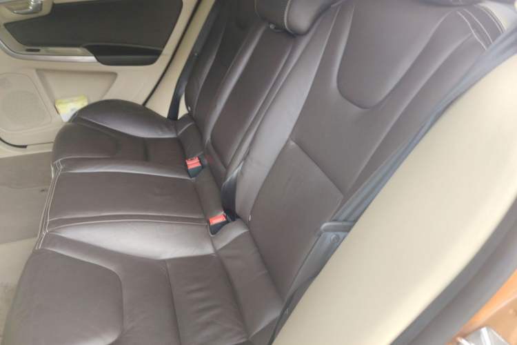 Used Volvo S60 2014 S60L 2.0T Zhiyuan Edition