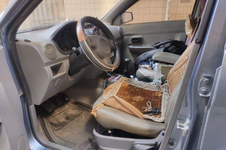 Used Wuling Hongguang 2014 1.2L Base Model China IV
