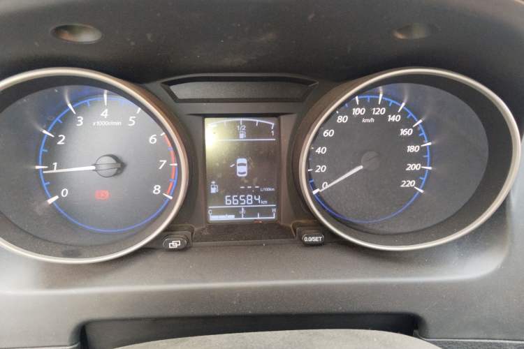 Used FORTHING Joyear X5 2015 1.6L Manual Luxury Model
