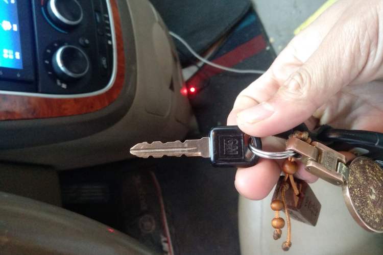 Used Buick GL8 2011 2.4L LT Executive Edition