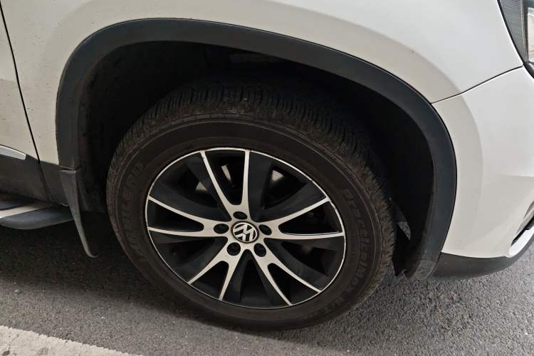 Used Volkswagen Tiguan L 2015 1.8TSI Automatic Two-Wheel Drive Luxury Model
