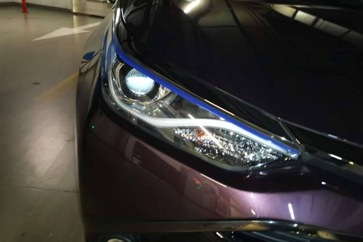 Used Toyota Levin Hybrid E+ 2019 1.8L PH GS E-CVT Elite Edition Right Front Headlight