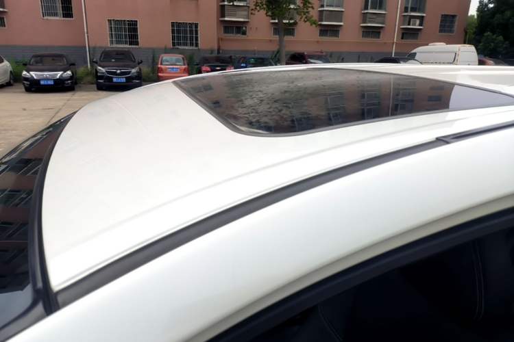 Used Toyota RAV4 2019 2.0L CVT Two-Wheel Drive Pioneer Edition China V Standard
