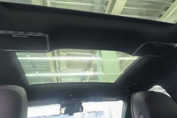 Used Mercedes-Benz GLC 2021 GLC 300 L 4MATIC Dynamic Model
