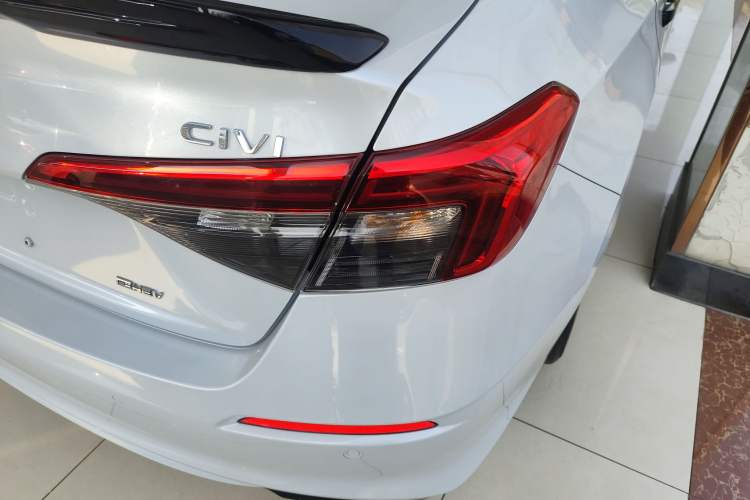 Used Honda Civic 2023 2.0L eHEV Sharp Edition Exterior 6