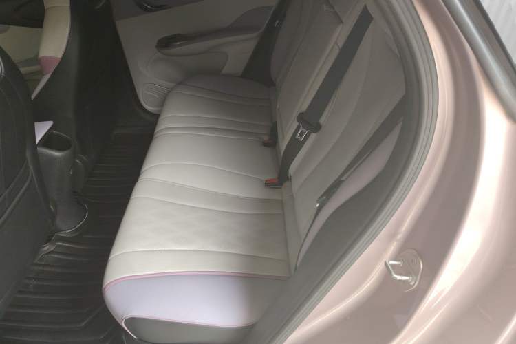 Used BYD Dolphin 2023 420 km Fashion Edition
