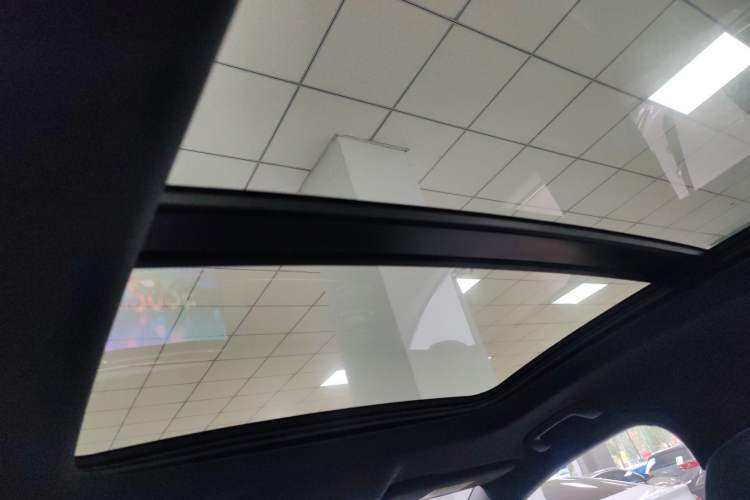 Used BYD Qin L 2025 DM-i Smart Drive 120KM Superior Model Headliner