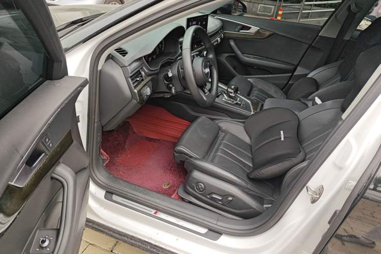 Used Audi A4L 2023 40 TFSI Fashion Dynamic Model
