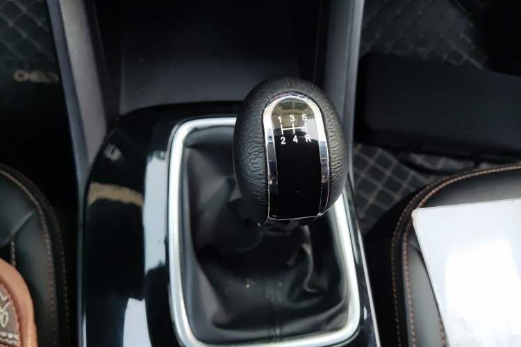 Used GAC Trumpchi GS3 2017 150N Manual Elite Edition Gear Lever