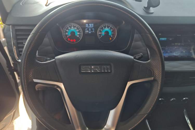 Used Jinbei Gold Hiace 2021 2.0L Passenger Vehicle Engineering Lion 6 Seats