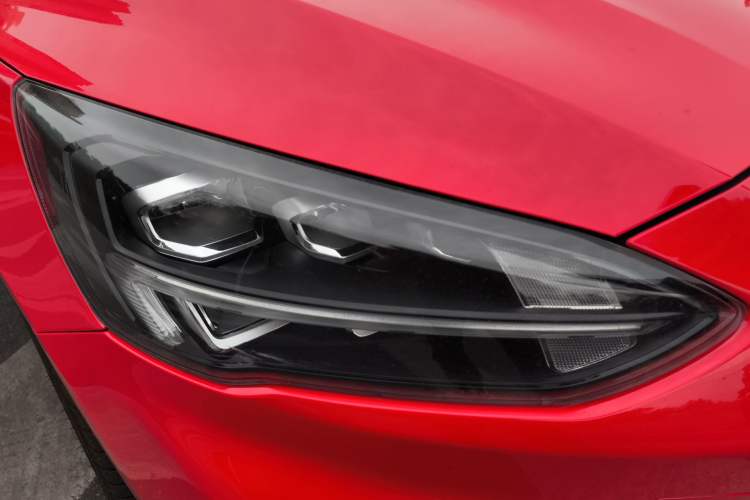 Used Ford Focus 2021 Hatchback EcoBoost 180 Automatic ST Line Right Front Headlight